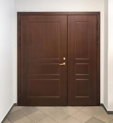 Полуторная дверь (фото с объекта)