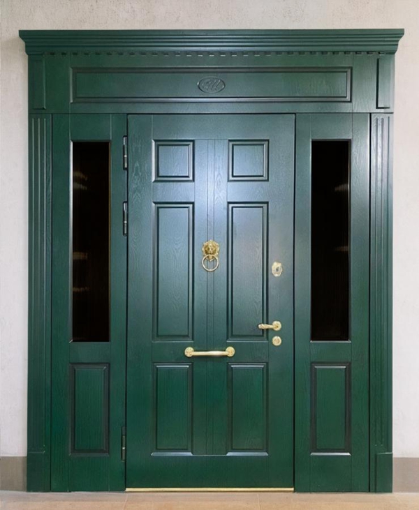 Парадная дверь зеленого цвета Парадная дверь зеленого цвета