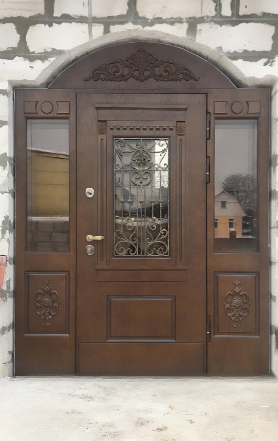 Уличная дверь с ковкой Уличная дверь с ковкой